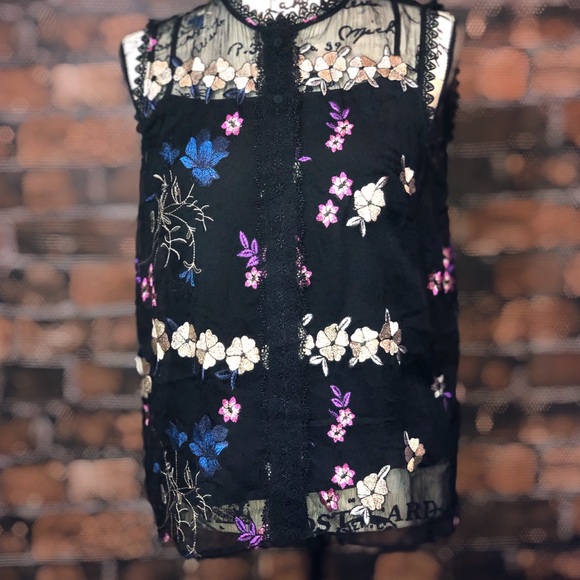 PM3  tahari sheer blouse embroidered floral design - Picture 3 of 8